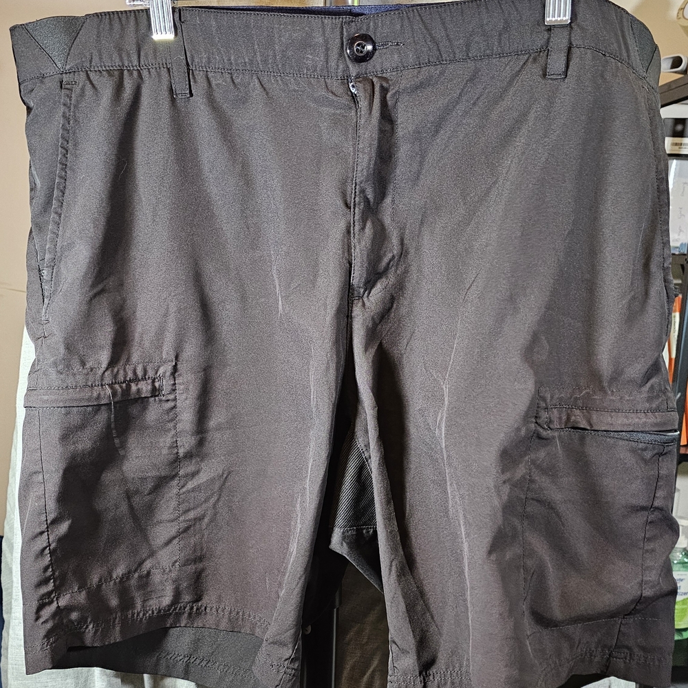 Men's Black Cargo Shorts